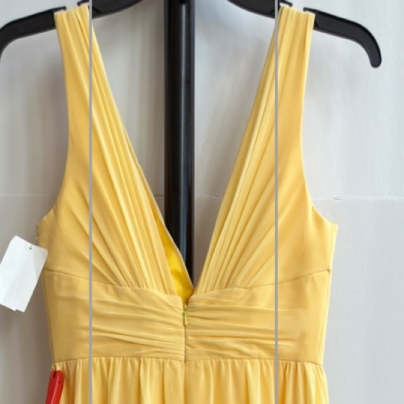 MAC DUGGAL chiffon lined gown, sz 2, new,No defects - Picture 6 of 9